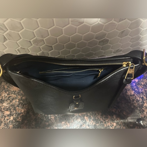 ✨Louis Vuitton Carryall PM✨ - Picture 9 of 9